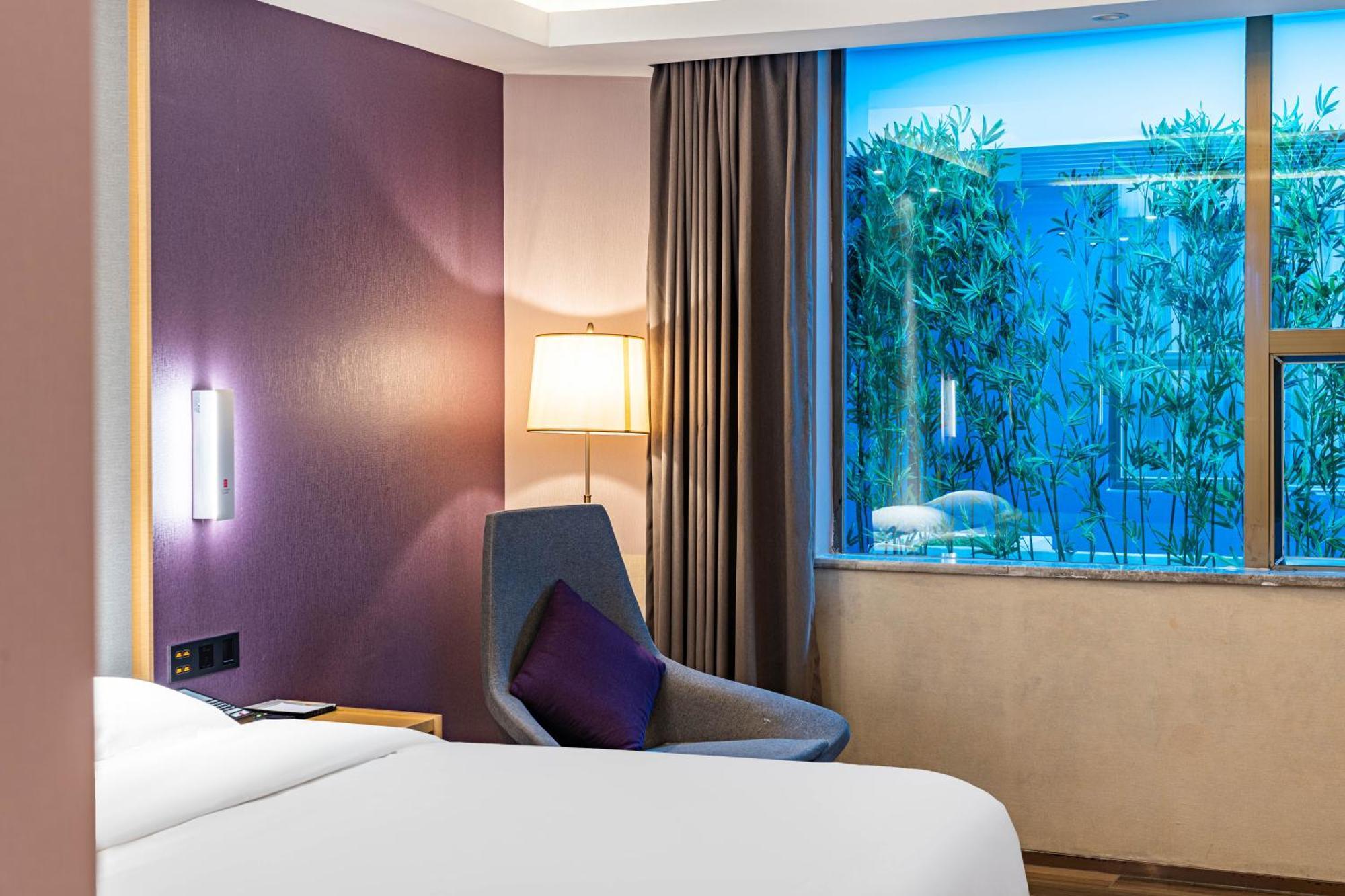 Echarm International Hotel Guangzhou Baiyun International Airport Huadu Plaza Branch - Free Deliver Service To Guangzhou Baiyun International Airport & Free Deliver Service To Canton Fair Complex During Canton Fair Period Exterior foto